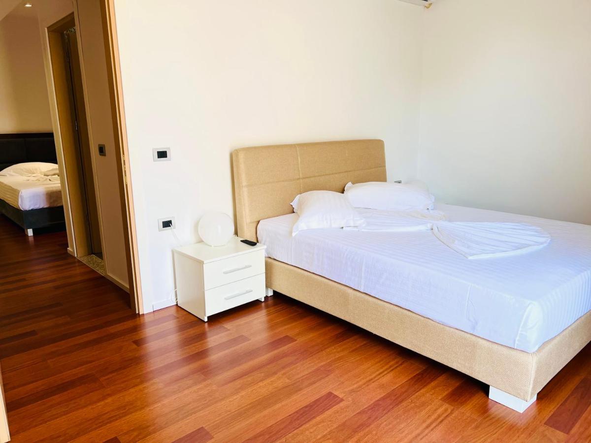 3B Suites Boutique Hotel Σαράντα Εξωτερικό φωτογραφία
