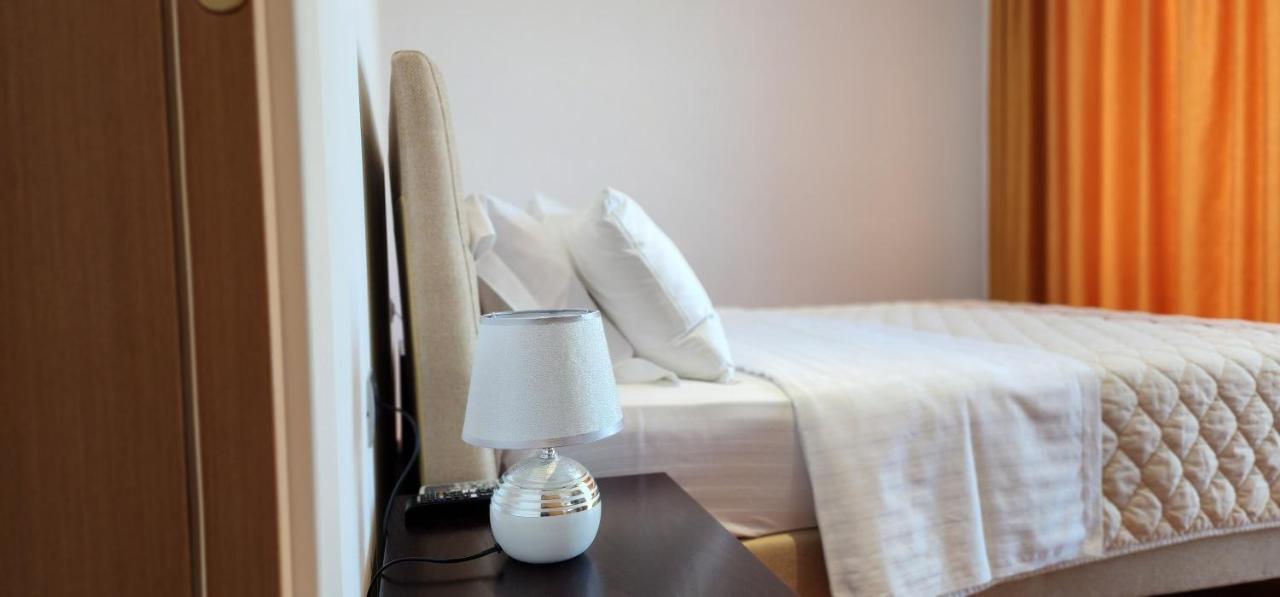 3B Suites Boutique Hotel Σαράντα Εξωτερικό φωτογραφία