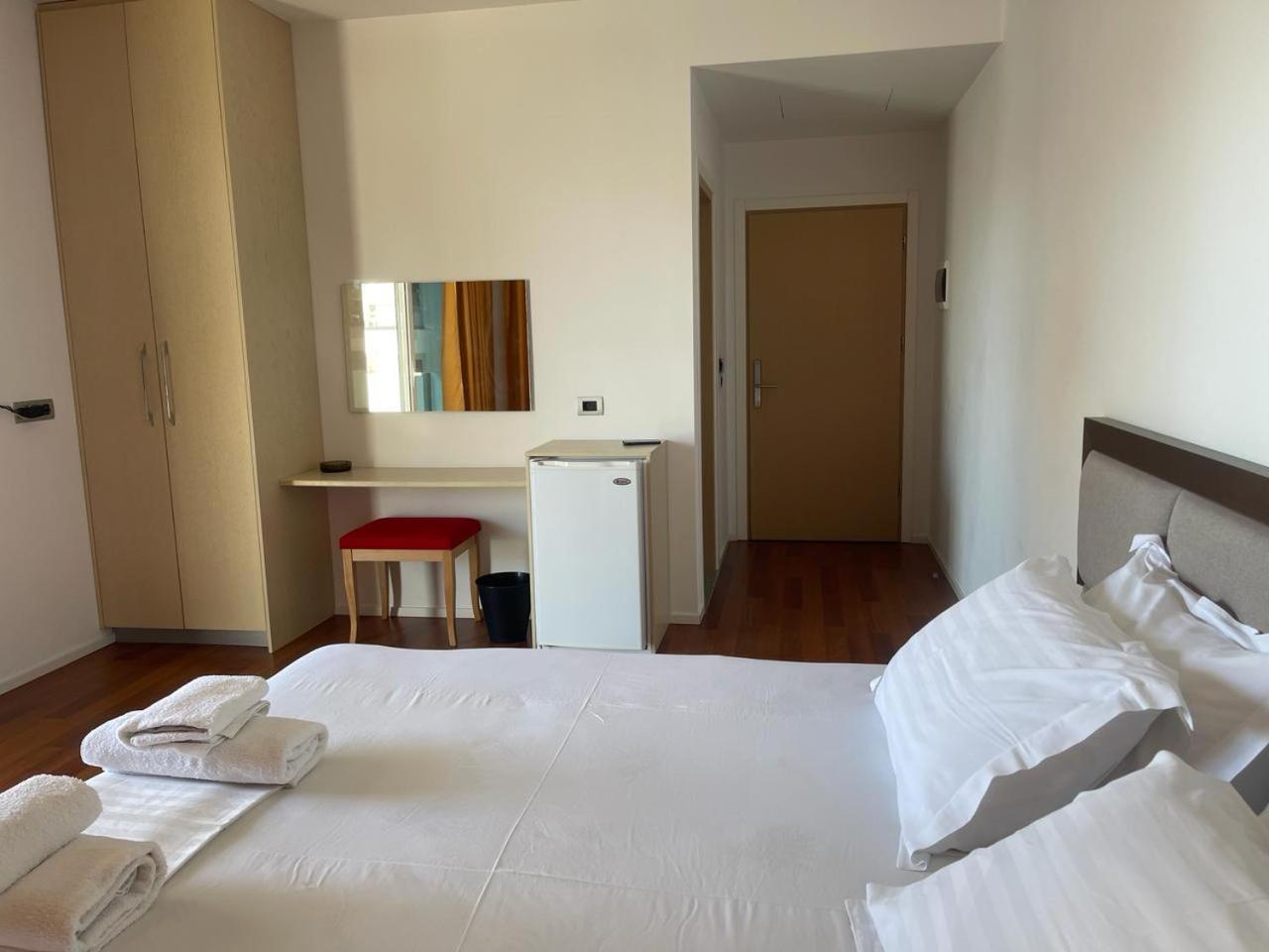 3B Suites Boutique Hotel Σαράντα Εξωτερικό φωτογραφία