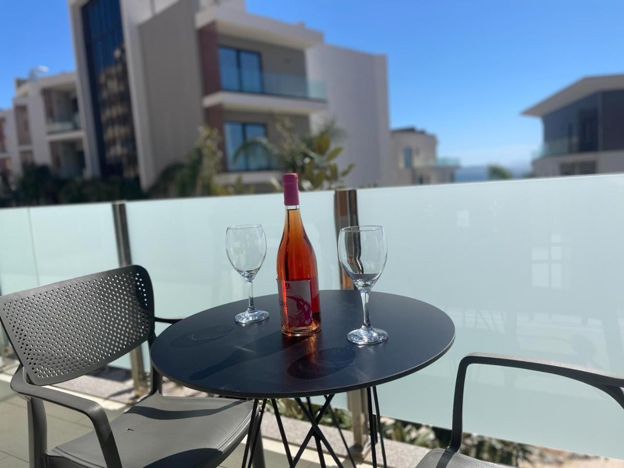 3B Suites Boutique Hotel Σαράντα Εξωτερικό φωτογραφία