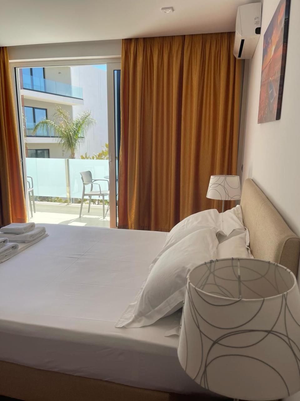 3B Suites Boutique Hotel Σαράντα Εξωτερικό φωτογραφία
