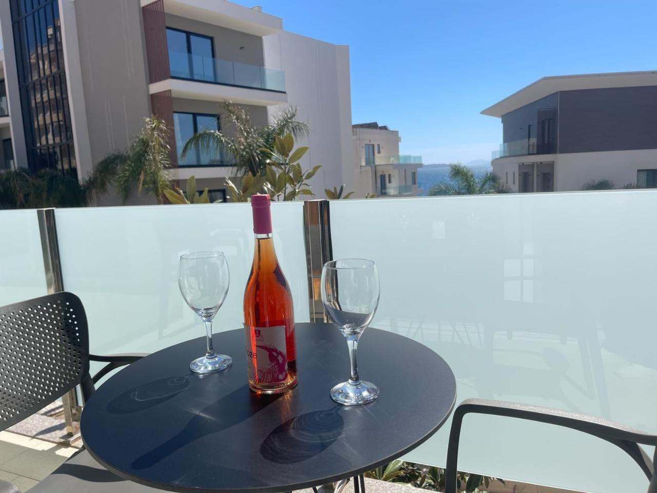 3B Suites Boutique Hotel Σαράντα Εξωτερικό φωτογραφία